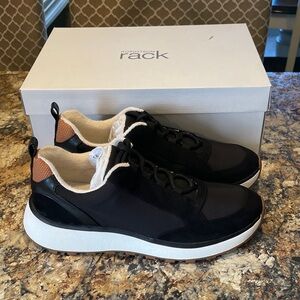 Nordstrom women’s Rkleia-fab Black and White Sneakers 9.5 NEW
